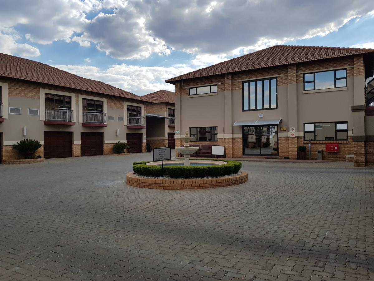 Europrime Hotel Boksburg Eksteriør billede