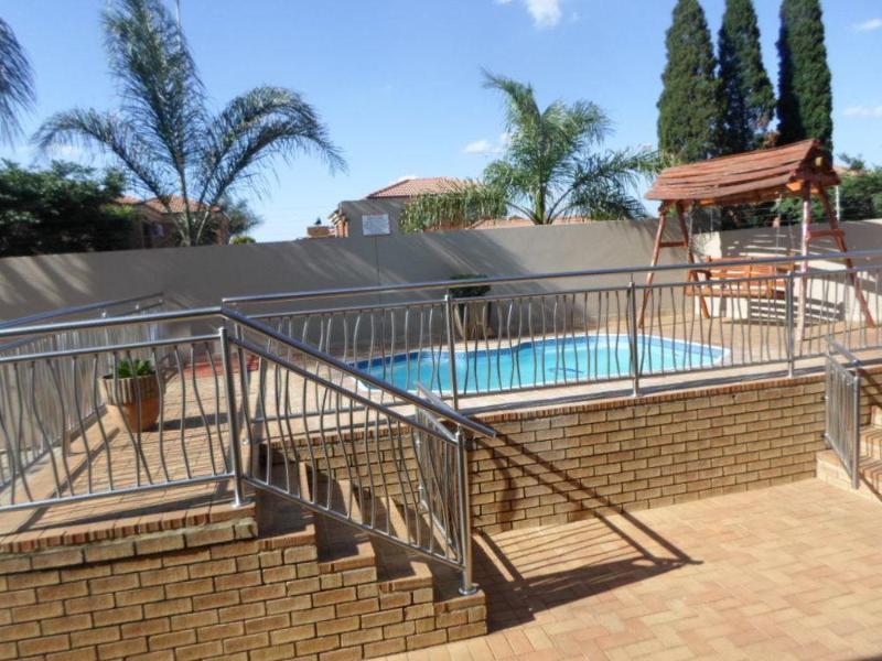 Europrime Hotel Boksburg Eksteriør billede