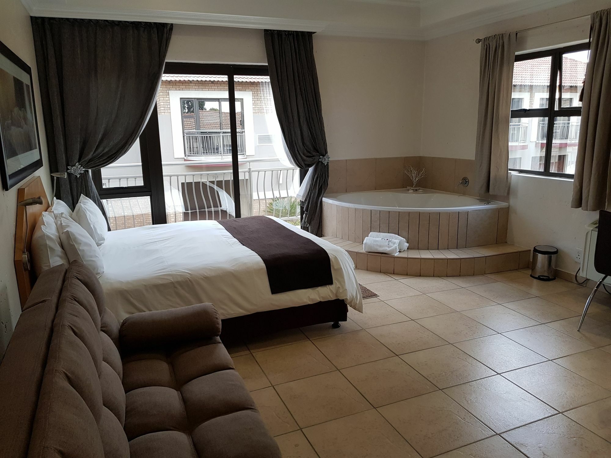 Europrime Hotel Boksburg Eksteriør billede